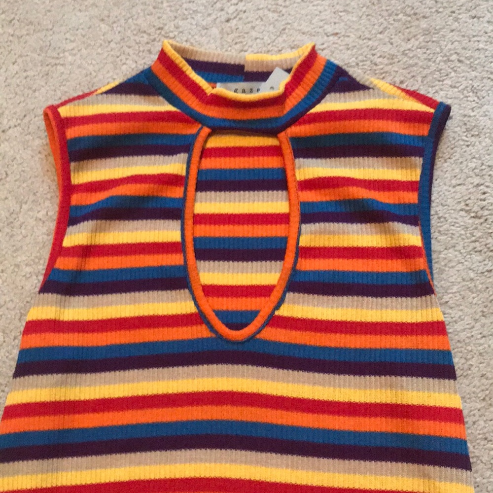 Ladies Sleeveless Sweater Crop Top - Picture 6 of 7